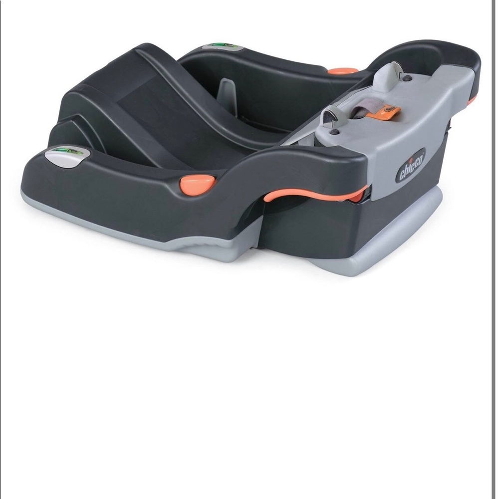 Brand new chicco base